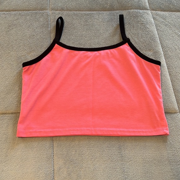 Pink Graphic Crop Top - Picture 2 of 5